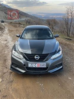 نيسان ألتيما